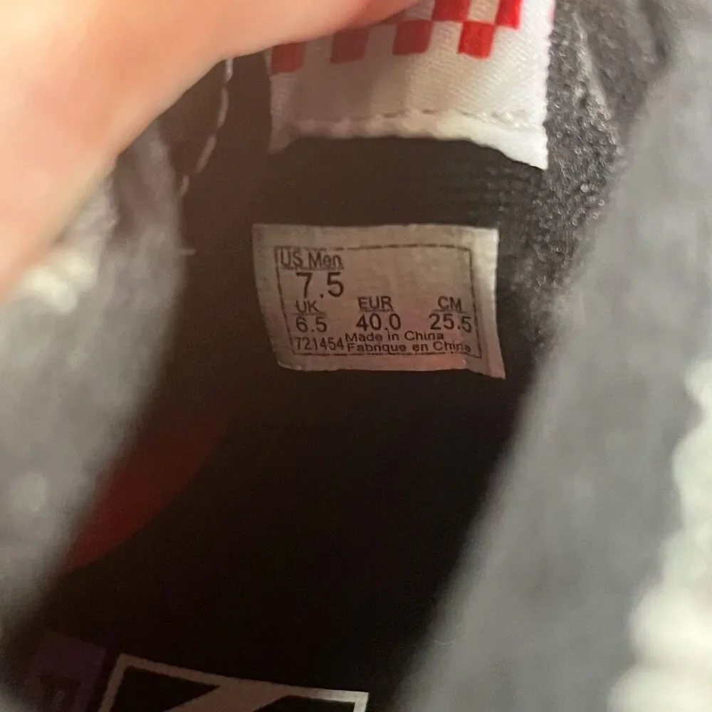 Vans x Primitive Skate Sk8-Hi Black Skate Shoes Men’s 7.5 - Picture 8 of 8
